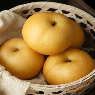 جميل الكمثرى